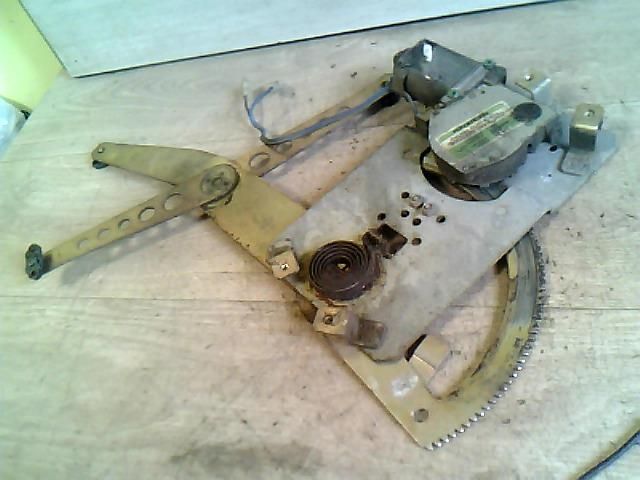 bontott OPEL ASTRA F Jobb első Ablakemelő Szerkezet (Elektromos)