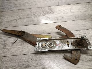 bontott OPEL ASTRA F Jobb első Ablakemelő Szerkezet (Mechanikus)