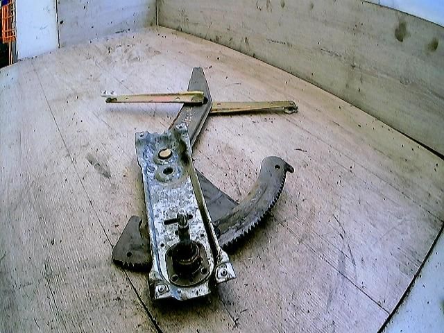 bontott OPEL ASTRA F Jobb első Ablakemelő Szerkezet (Mechanikus)