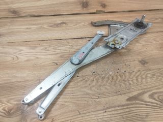 bontott OPEL ASTRA F Jobb első Ablakemelő Szerkezet (Mechanikus)