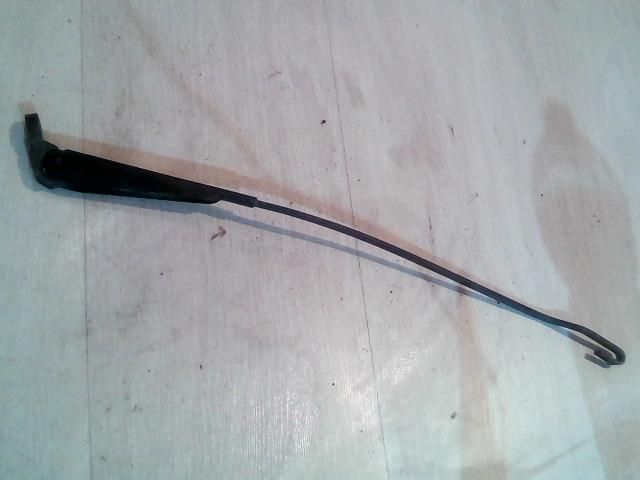 bontott OPEL ASTRA F Jobb első Ablaktörlő Kar