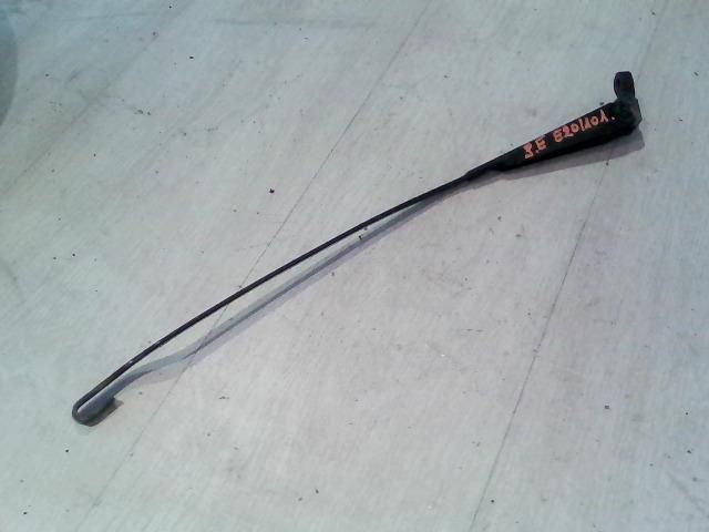 bontott OPEL ASTRA F Jobb első Ablaktörlő Kar