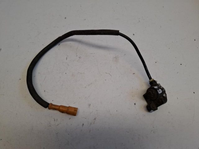 bontott OPEL ASTRA F Jobb első ABS Jeladó