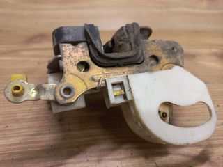 bontott OPEL ASTRA F Jobb első Ajtózár