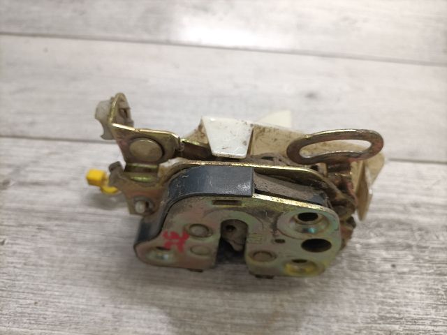 bontott OPEL ASTRA F Jobb első Ajtózár