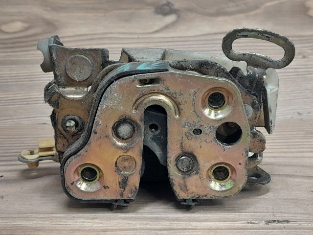 bontott OPEL ASTRA F Jobb első Ajtózár