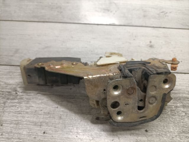 bontott OPEL ASTRA F Jobb első Ajtózár