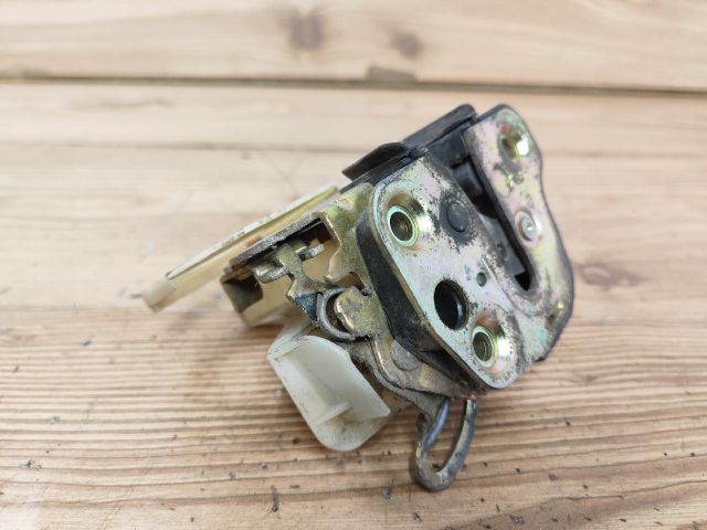 bontott OPEL ASTRA F Jobb első Ajtózár