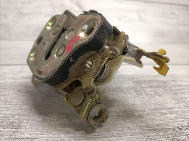 bontott OPEL ASTRA F Jobb első Ajtózár