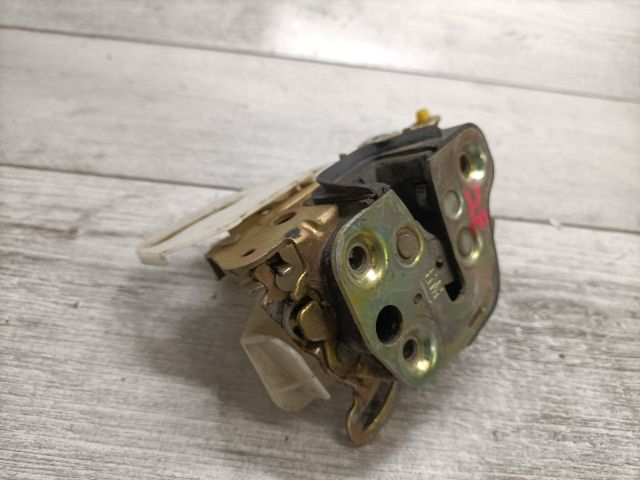 bontott OPEL ASTRA F Jobb első Ajtózár