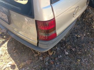 bontott OPEL ASTRA F Jobb első Gumikéder