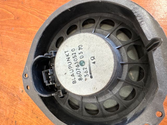 bontott OPEL ASTRA F Jobb első Hangszóró