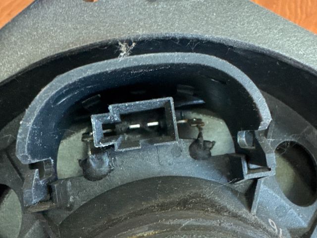 bontott OPEL ASTRA F Jobb első Hangszóró