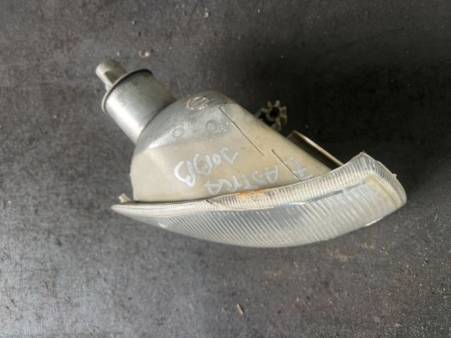 bontott OPEL ASTRA F Jobb első Irányjelző