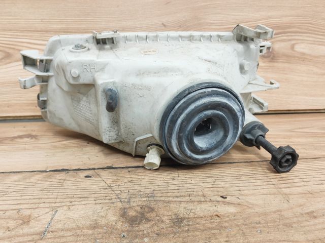 bontott OPEL ASTRA F Jobb Fényszóró