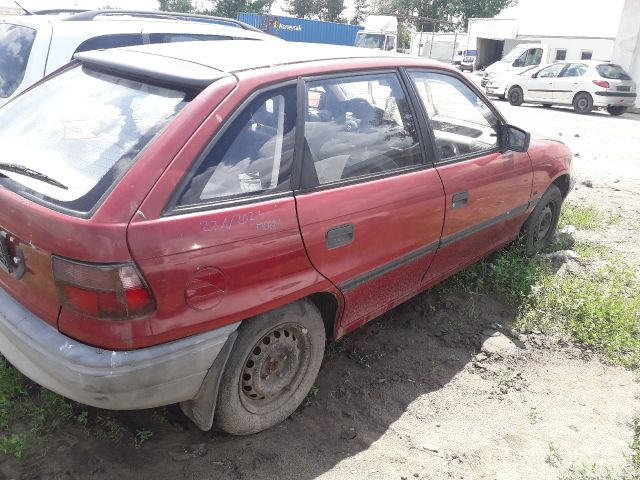 bontott OPEL ASTRA F Jobb Fényszóró