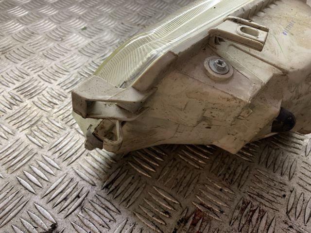 bontott OPEL ASTRA F Jobb Fényszóró