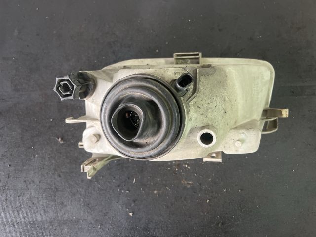 bontott OPEL ASTRA F Jobb Fényszóró