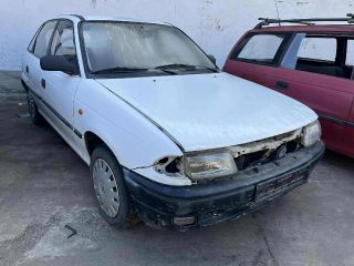 bontott OPEL ASTRA F Jobb Fényszóró