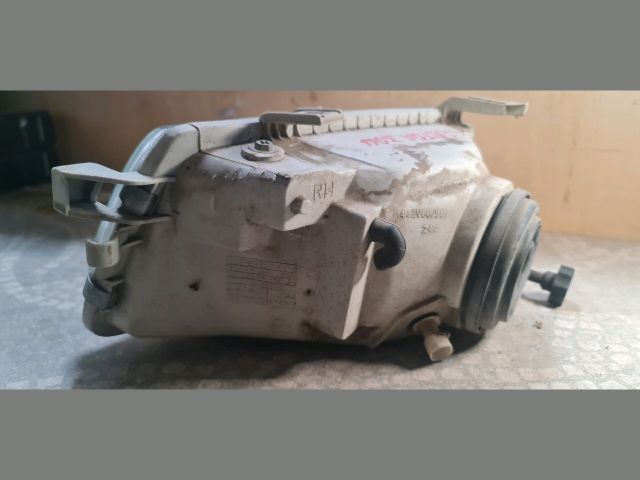 bontott OPEL ASTRA F Jobb Fényszóró