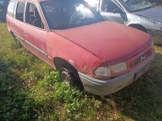 bontott OPEL ASTRA F Jobb Fényszóró