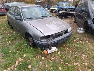 bontott OPEL ASTRA F Jobb Fényszóró