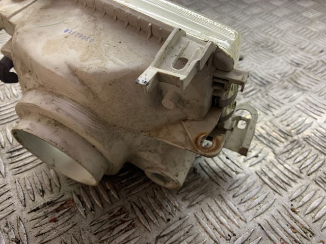 bontott OPEL ASTRA F Jobb Fényszóró