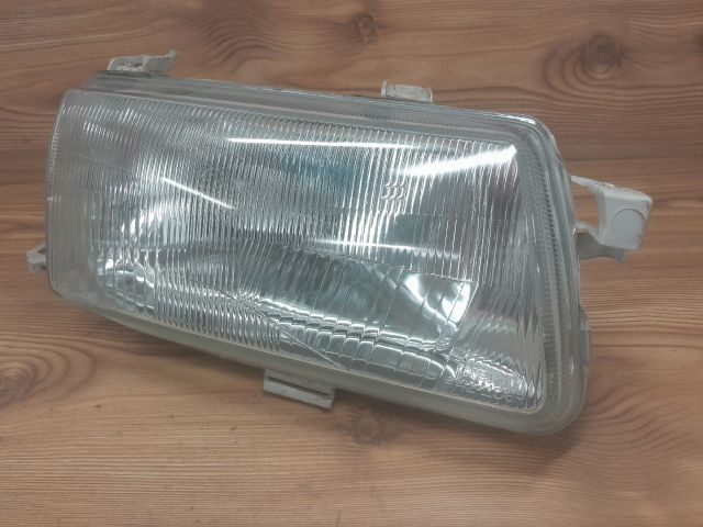 bontott OPEL ASTRA F Jobb Fényszóró