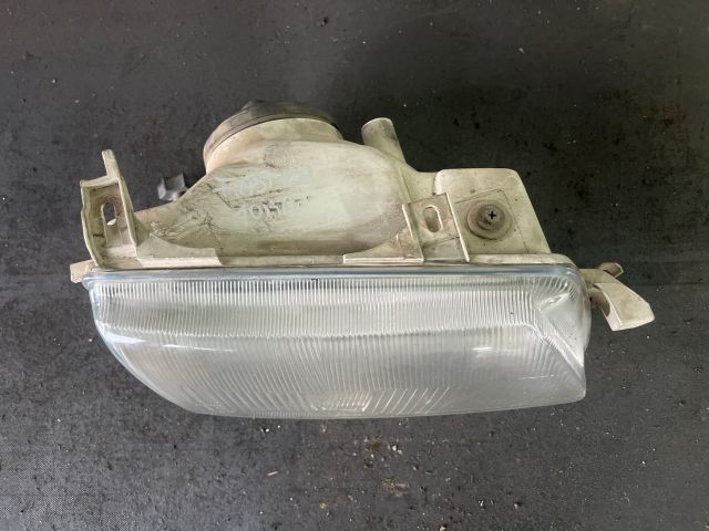 bontott OPEL ASTRA F Jobb Fényszóró