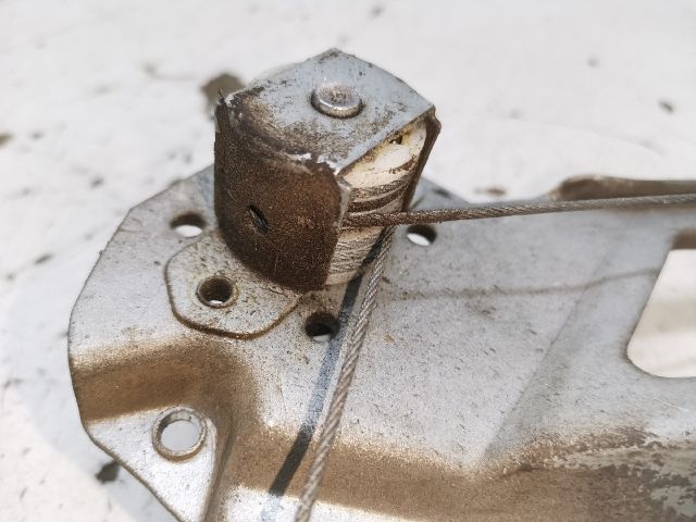 bontott OPEL ASTRA F Jobb hátsó Ablakemelő Szerkezet (Mechanikus)