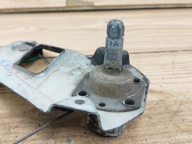 bontott OPEL ASTRA F Jobb hátsó Ablakemelő Szerkezet (Mechanikus)