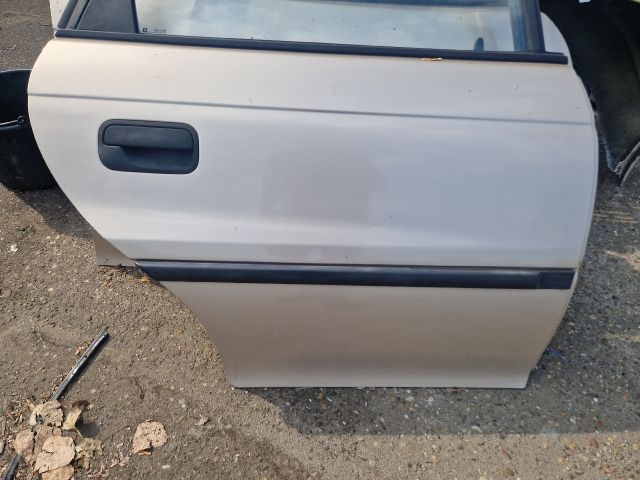 bontott OPEL ASTRA F Jobb hátsó Ajtó (Részeivel)