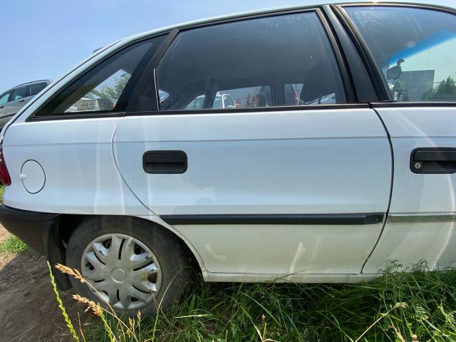 bontott OPEL ASTRA F Jobb hátsó Ajtó (Részeivel)