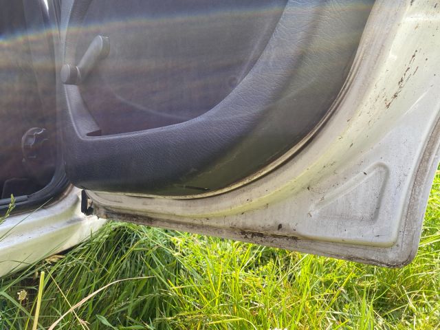 bontott OPEL ASTRA F Jobb hátsó Ajtó (Részeivel)