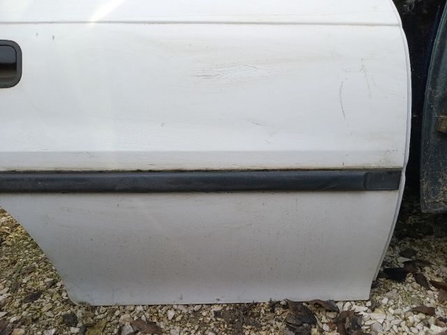 bontott OPEL ASTRA F Jobb hátsó Ajtó (Részeivel)