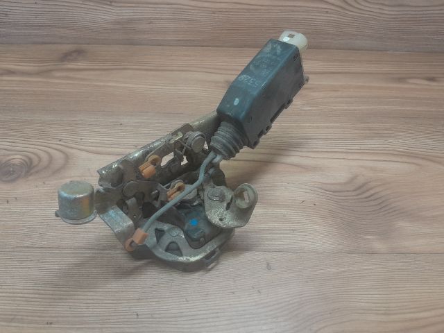 bontott OPEL ASTRA F Jobb hátsó Ajtózár