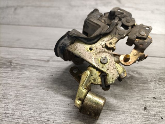 bontott OPEL ASTRA F Jobb hátsó Ajtózár