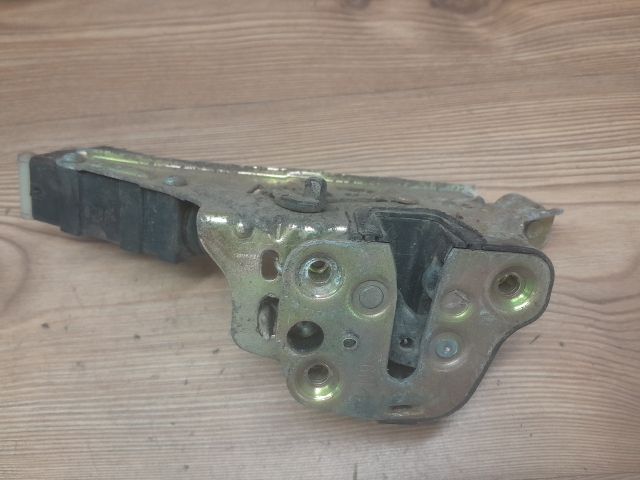 bontott OPEL ASTRA F Jobb hátsó Ajtózár