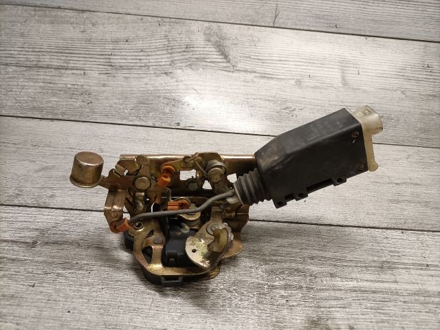 bontott OPEL ASTRA F Jobb hátsó Ajtózár