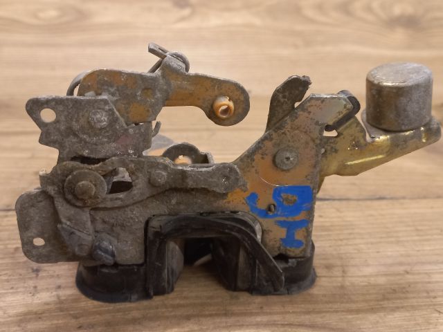 bontott OPEL ASTRA F Jobb hátsó Ajtózár