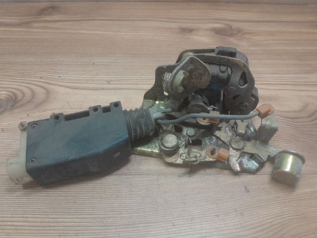 bontott OPEL ASTRA F Jobb hátsó Ajtózár