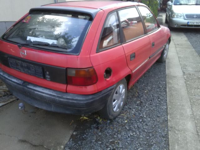 bontott OPEL ASTRA F Jobb hátsó Biztonsági Öv