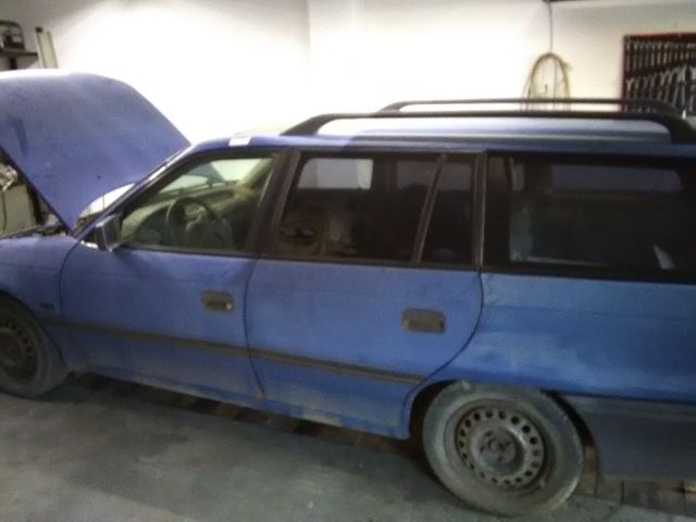 bontott OPEL ASTRA F Jobb hátsó Biztonsági Öv