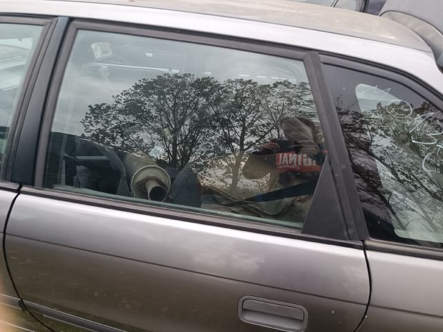 bontott OPEL ASTRA F Jobb hátsó Gumikéder