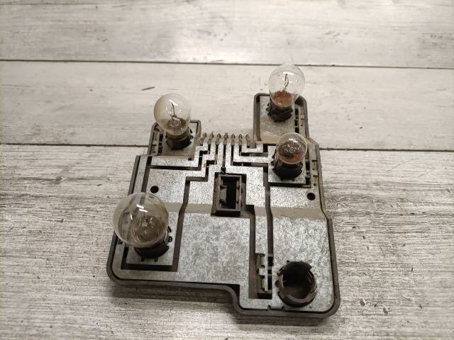 bontott OPEL ASTRA F Jobb Hátsó Lámpa Foglalat