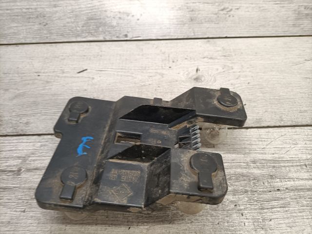 bontott OPEL ASTRA F Jobb Hátsó Lámpa Foglalat