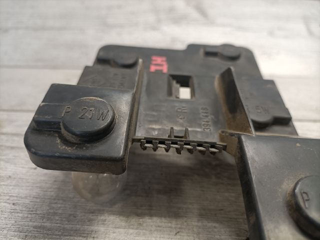 bontott OPEL ASTRA F Jobb Hátsó Lámpa Foglalat