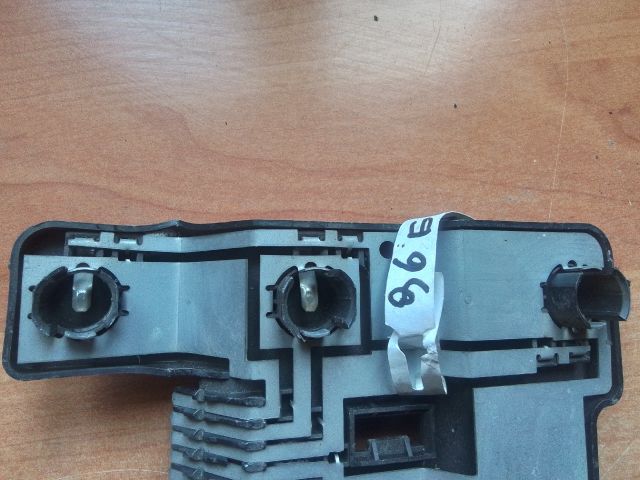 bontott OPEL ASTRA F Jobb Hátsó Lámpa Foglalat