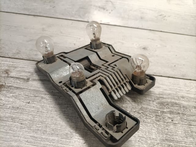 bontott OPEL ASTRA F Jobb Hátsó Lámpa Foglalat