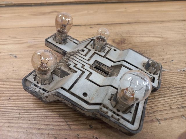 bontott OPEL ASTRA F Jobb Hátsó Lámpa Foglalat